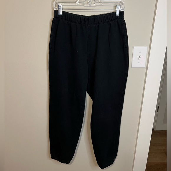 Aerie Black Sweatpants - Picture 1 of 5